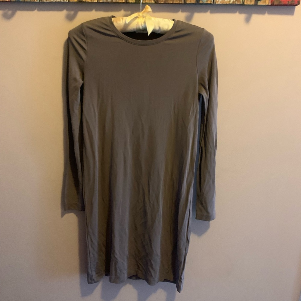 WILFRED/ARITZIA STRAIGHT STYLE DRESS - Picture 3 of 9